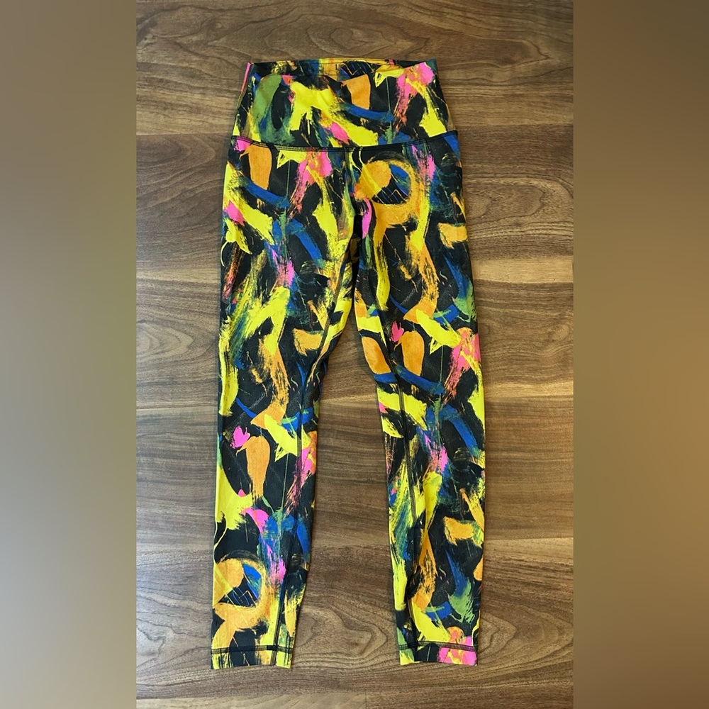 Lululemon limited edition Wunder train